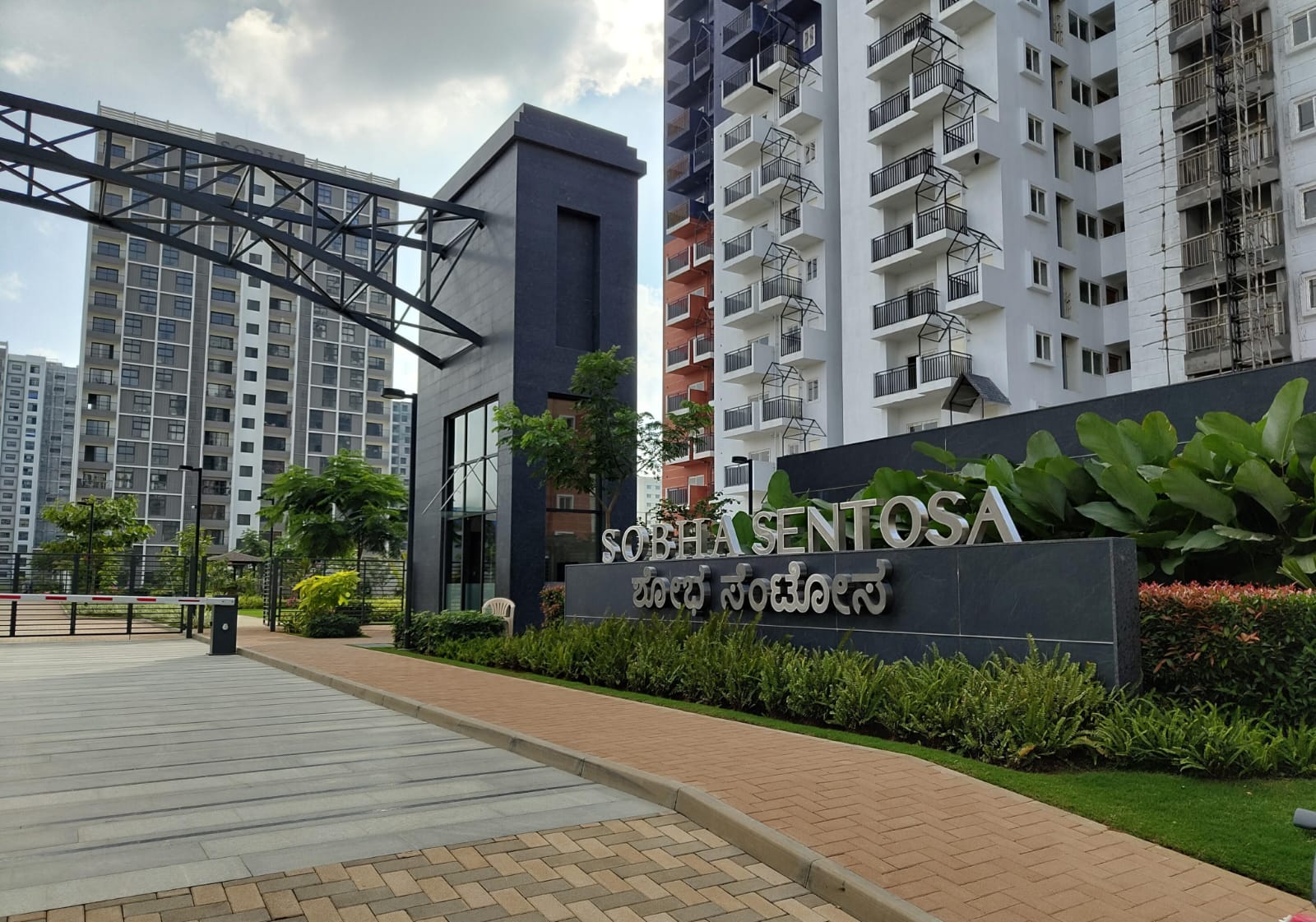 bg_sec_img_IBHRO008_0o